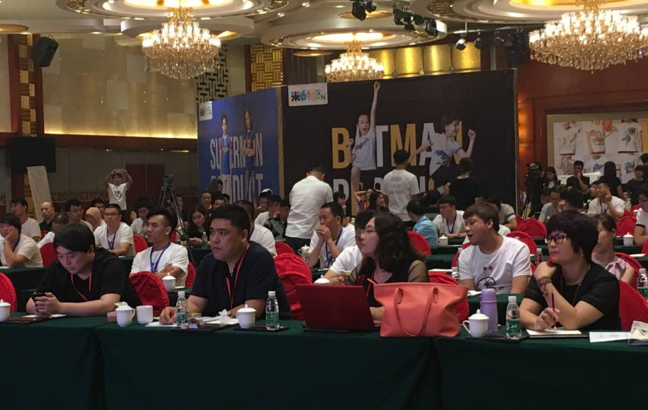 “蝙蝠俠超人降臨福建啦”大唐品牌咨詢集團助力米6開創(chuàng)童品新未來-策劃新勢力